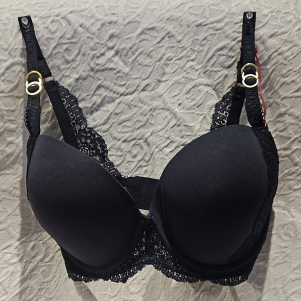 Stella McCartney Smooth & Lace Plunge Bra – 32E - Picture 2 of 5